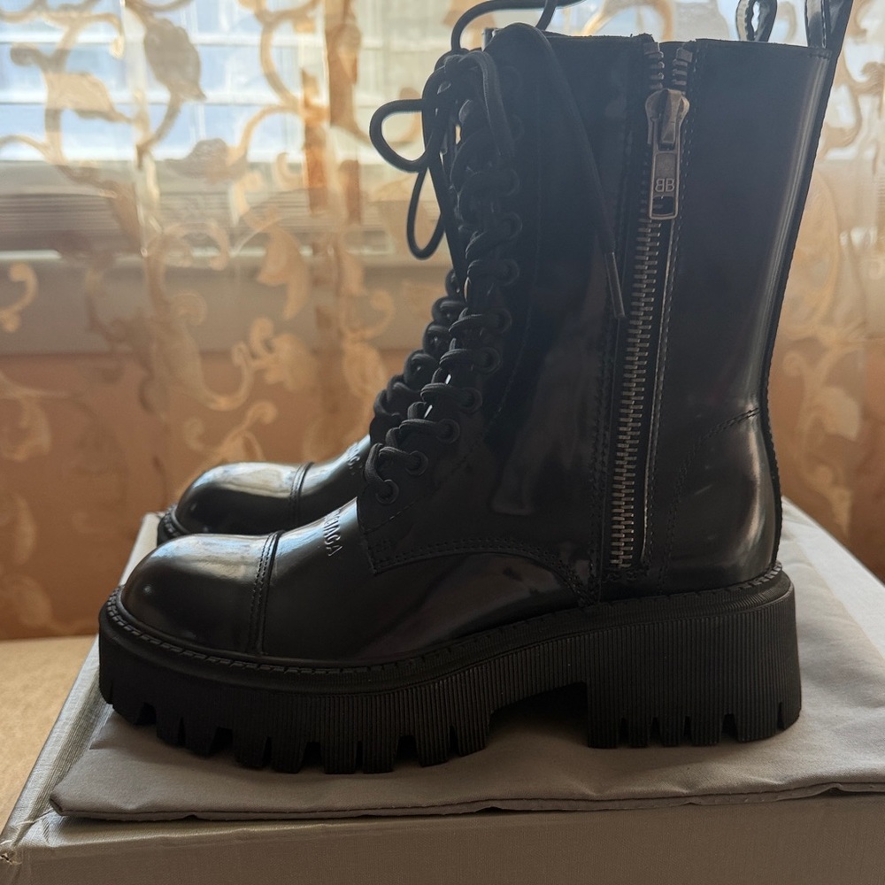 Balenciaga Black Lace-Up Combat Boots - Picture 5 of 5